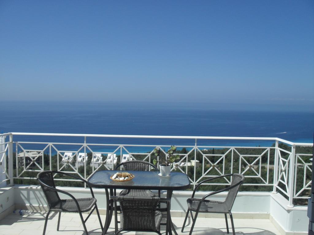 Villa 61 Sea And Sunset View Dhërmi Habitación foto